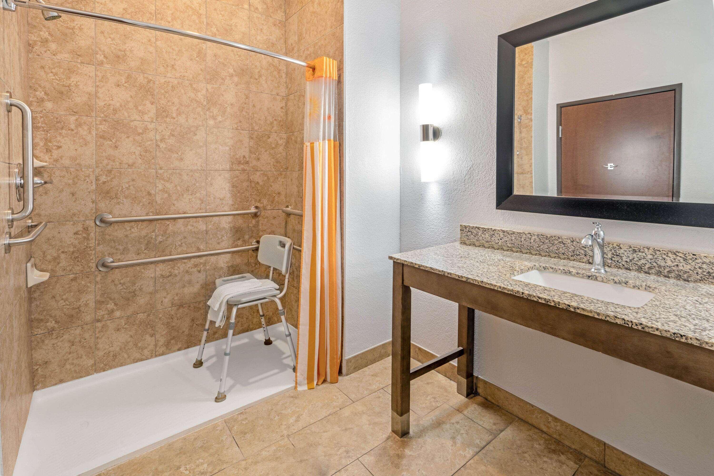 Hotel La Quinta By Wyndham Guthrie Extérieur photo