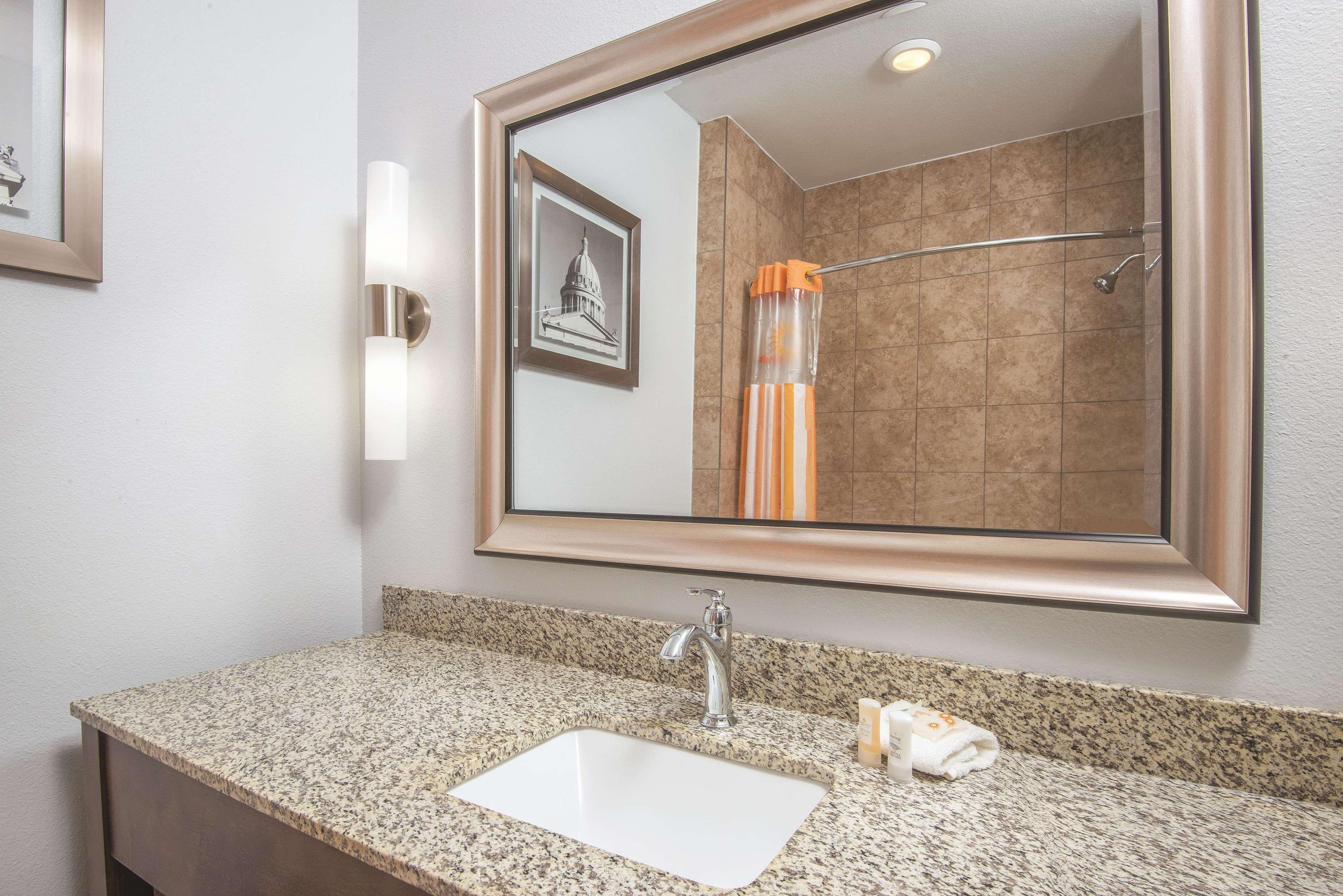 Hotel La Quinta By Wyndham Guthrie Extérieur photo